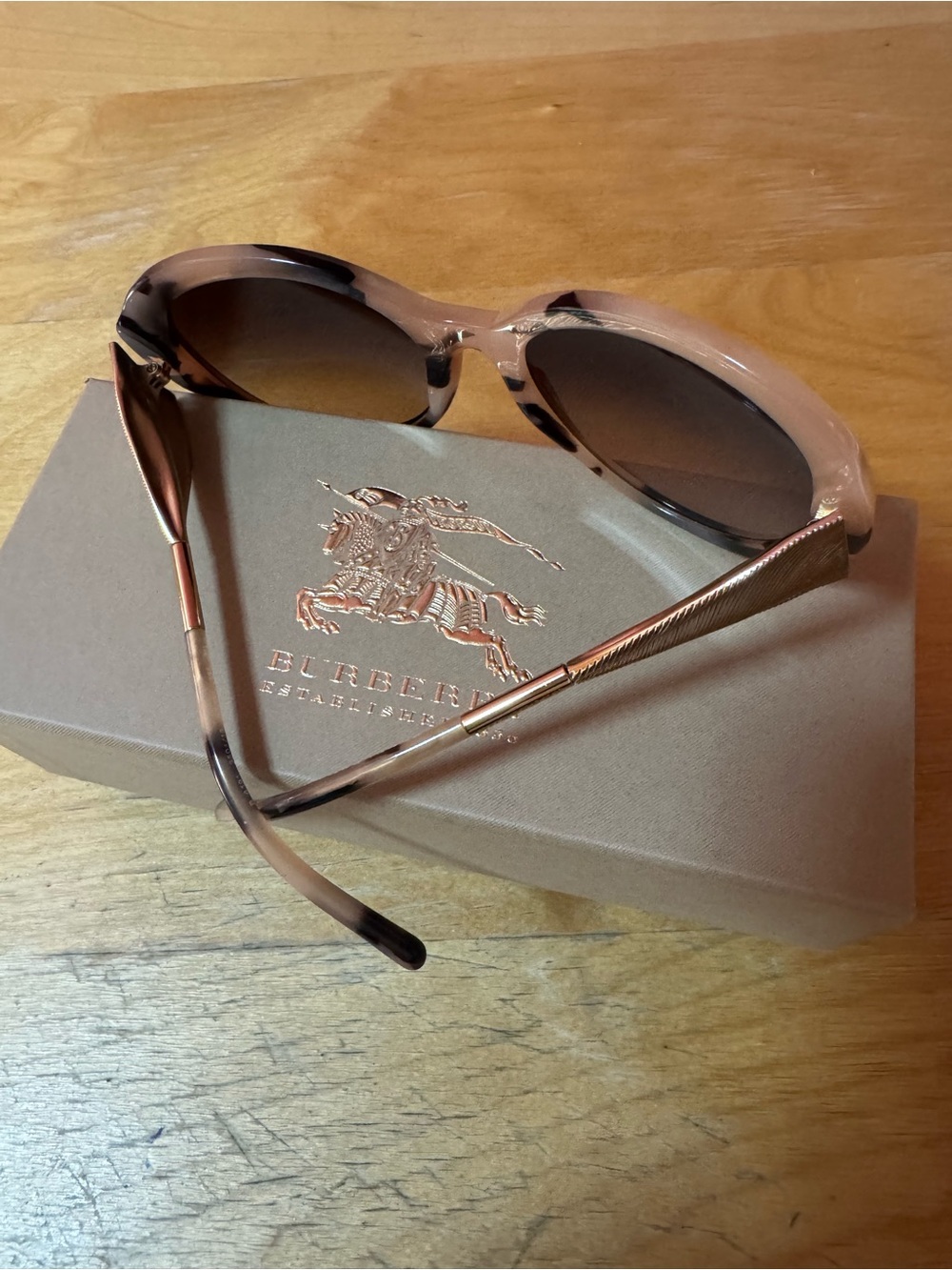 NWT Burberry BE4191 Sunglasses Light Horn Complete Box Set - Picture 4 of 16